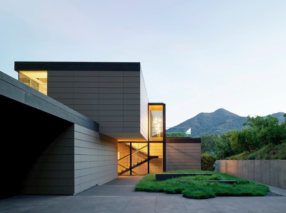 6 Modern Home Exteriors Complemented by Unique Materials image